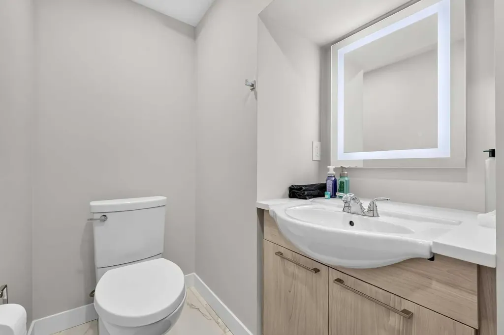 3414 15 Street SW Calgary AB T2T 5S9