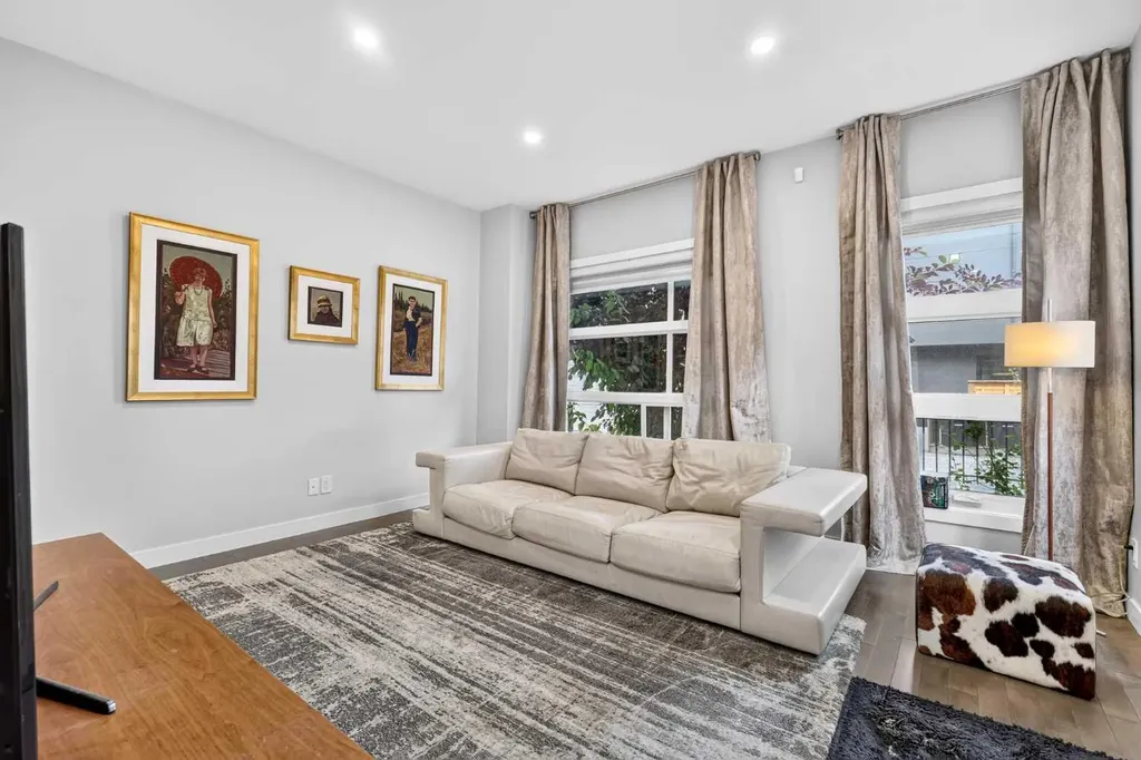 3414 15 Street SW Calgary AB T2T 5S9