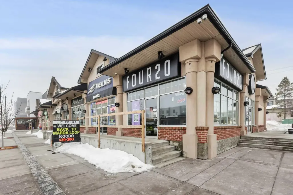 3414 15 Street SW Calgary AB T2T 5S9