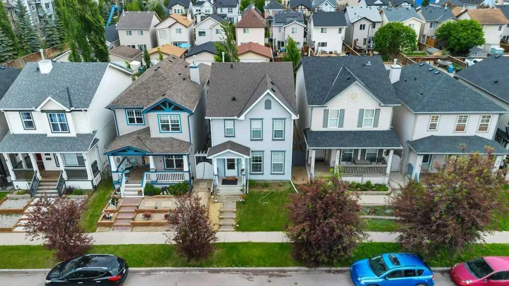175 Prestwick Villas SE Calgary AB T2Z 4S3