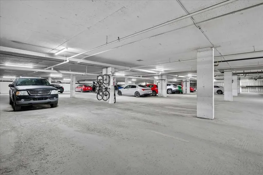 1330 15 Avenue SW Calgary AB T3C 3N7