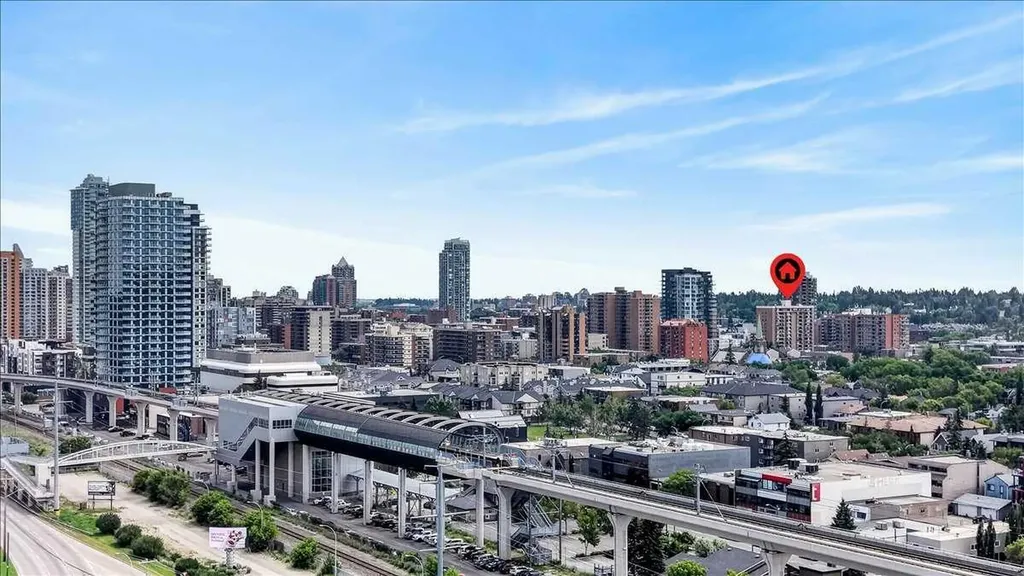 1330 15 Avenue SW Calgary AB T3C 3N7