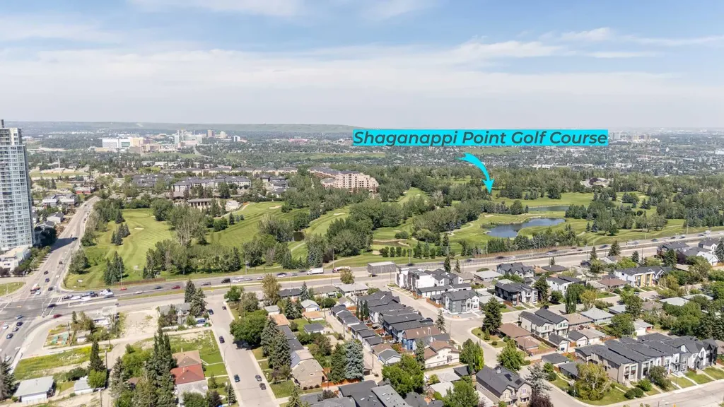 2217/2219 33 Street SW Calgary AB T3E 2S9