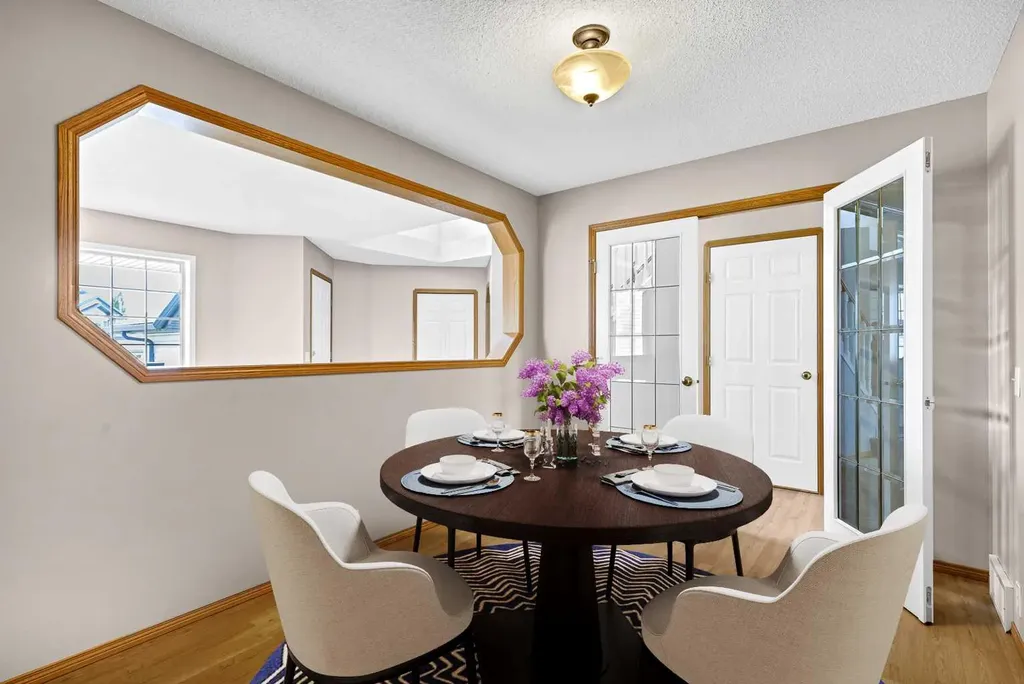 249 Scotia Point NW Calgary AB T3L 2B1
