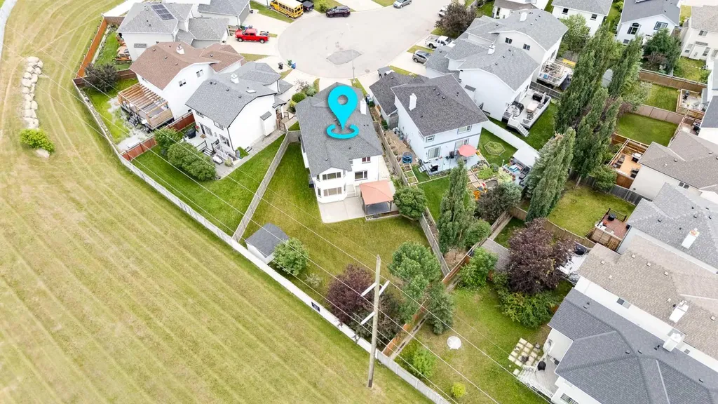 249 Scotia Point NW Calgary AB T3L 2B1