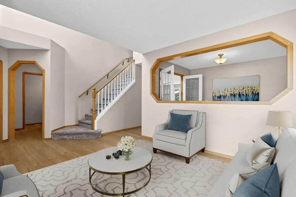 249 Scotia Point NW Calgary AB T3L 2B1