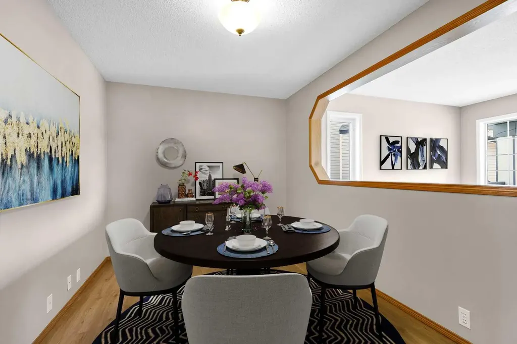 249 Scotia Point NW Calgary AB T3L 2B1