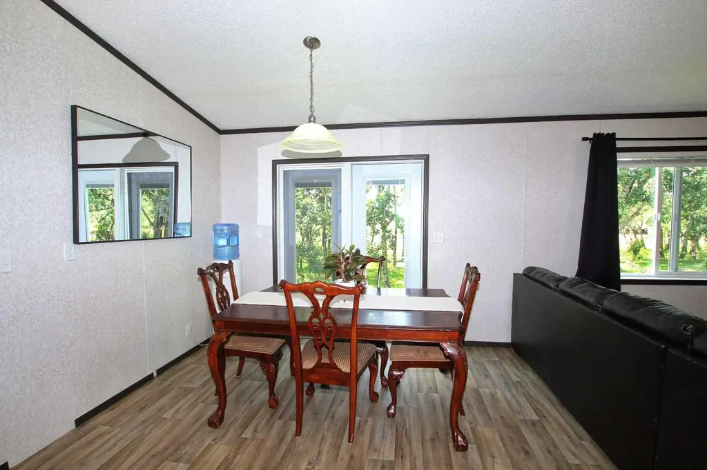 38332 Rr 12 Rural Red Deer County AB T4E 1B6