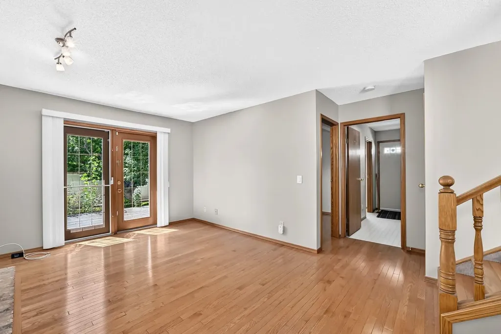 192 Riverbend Drive SE Calgary AB T2C3X8