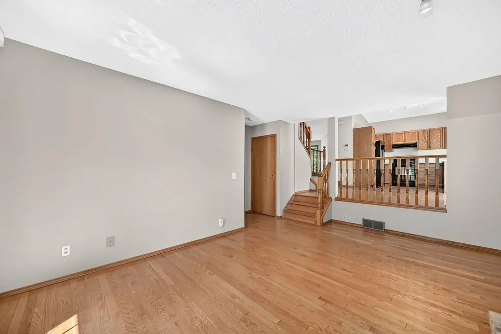 192 Riverbend Drive SE Calgary AB T2C3X8