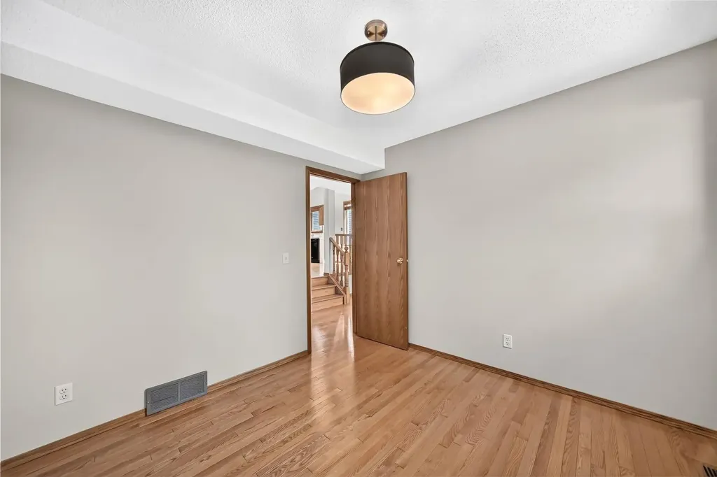 192 Riverbend Drive SE Calgary AB T2C3X8