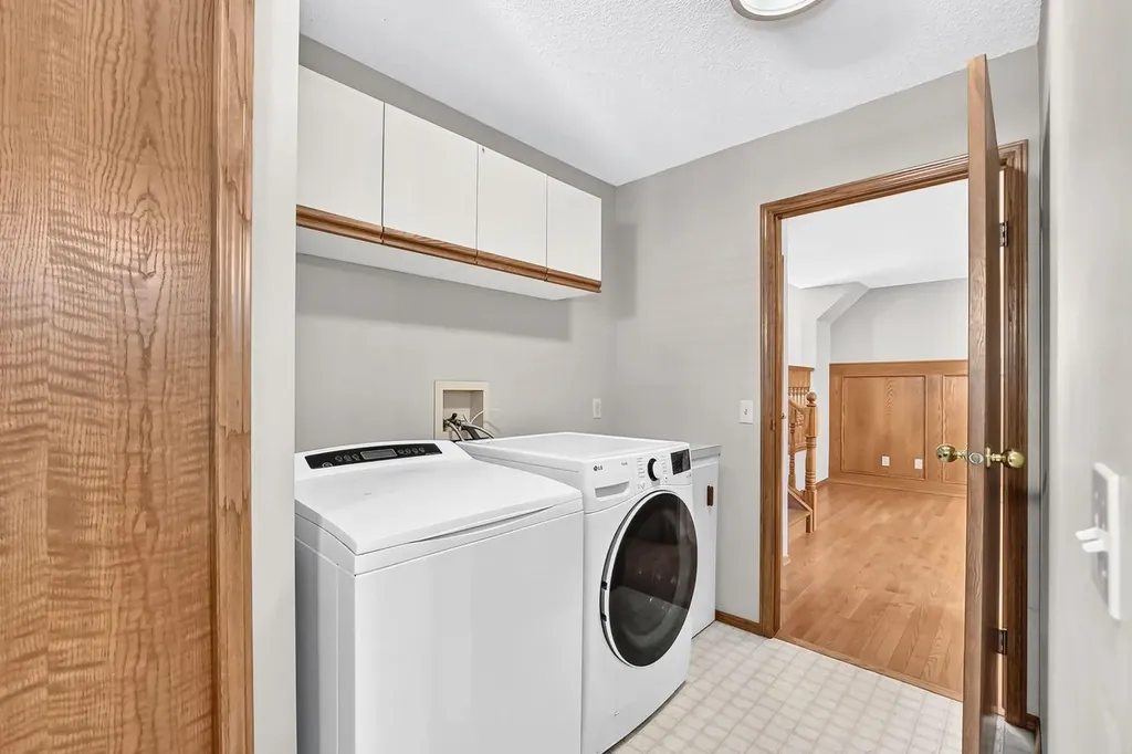 192 Riverbend Drive SE Calgary AB T2C3X8