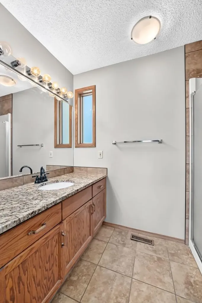 192 Riverbend Drive SE Calgary AB T2C3X8