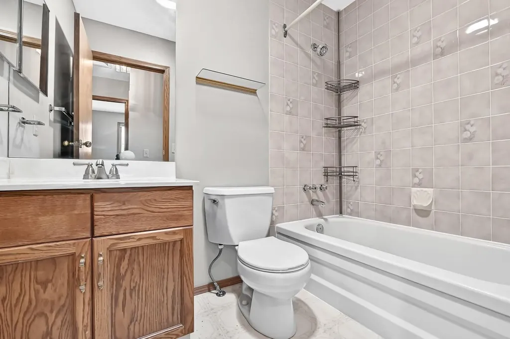 192 Riverbend Drive SE Calgary AB T2C3X8
