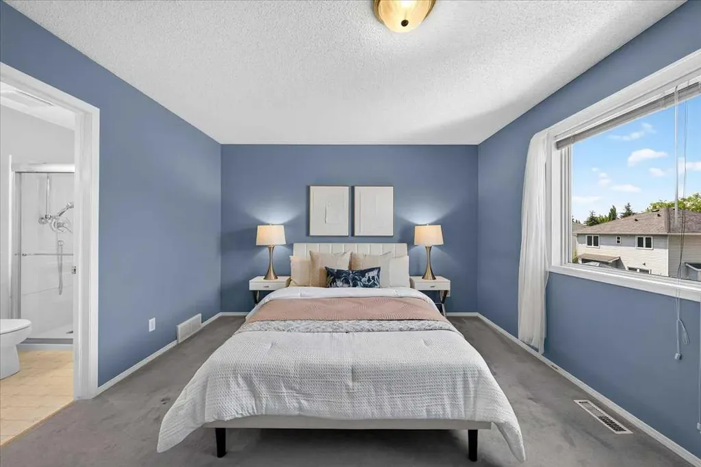 232 Douglas Glen Close SE Calgary AB T2Z 2V7