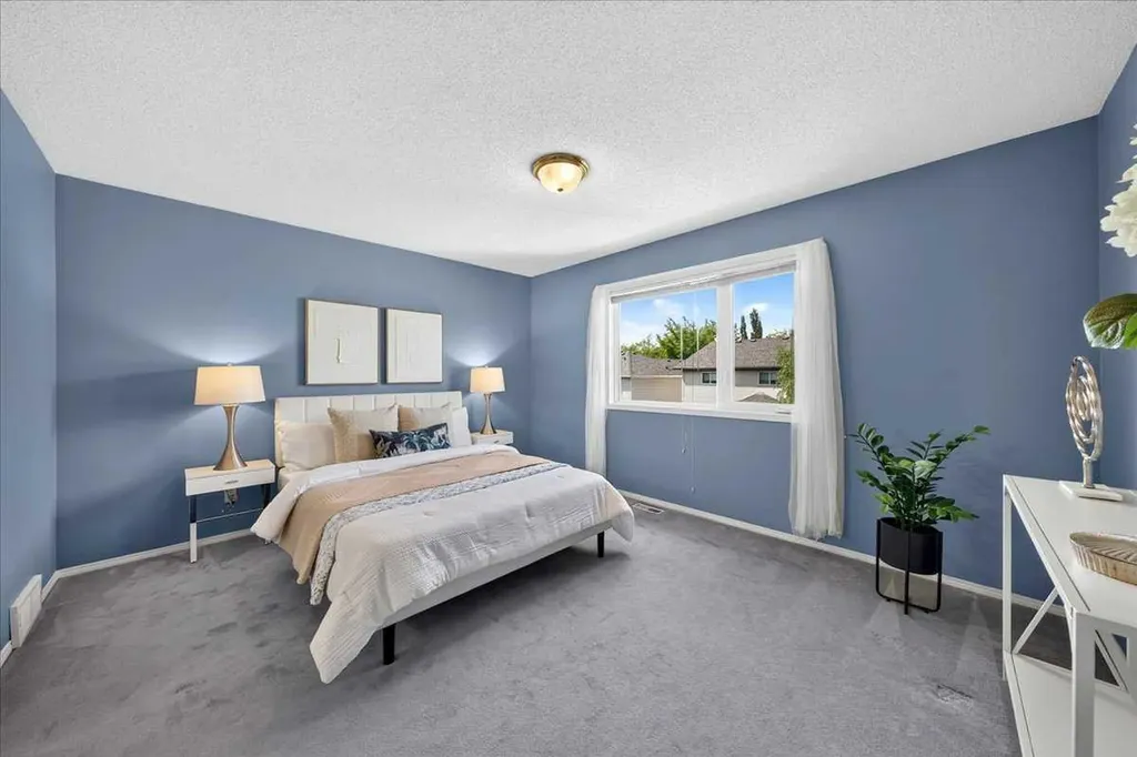 232 Douglas Glen Close SE Calgary AB T2Z 2V7