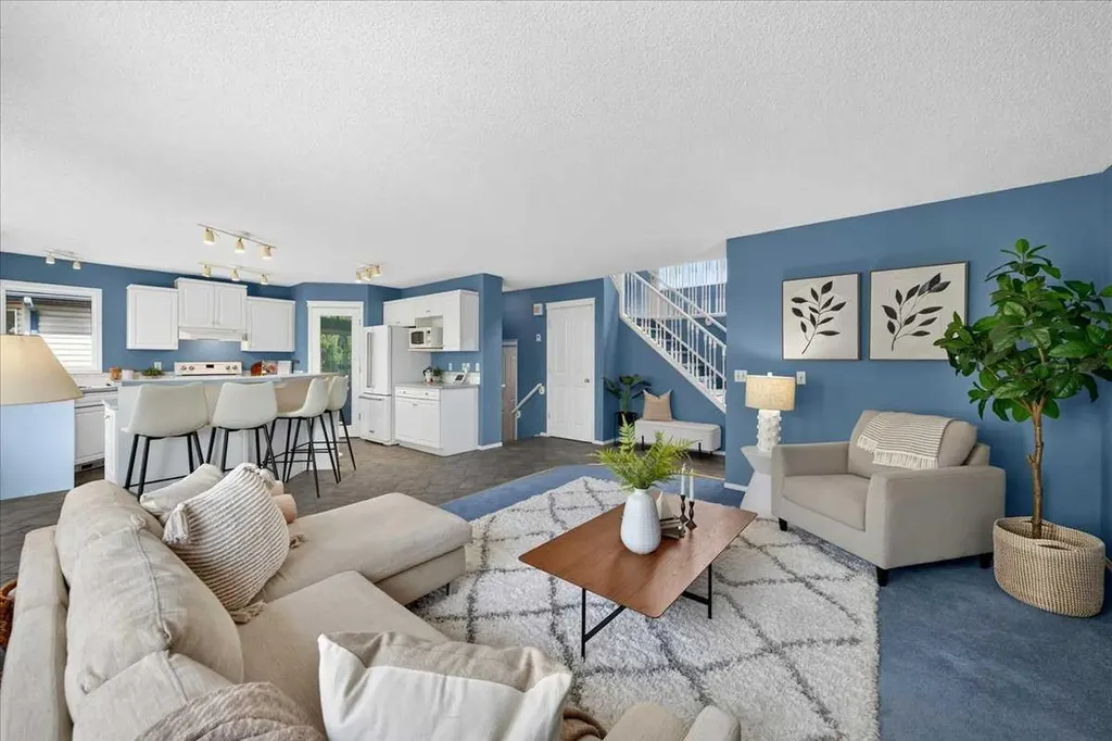 232 Douglas Glen Close SE Calgary AB T2Z 2V7