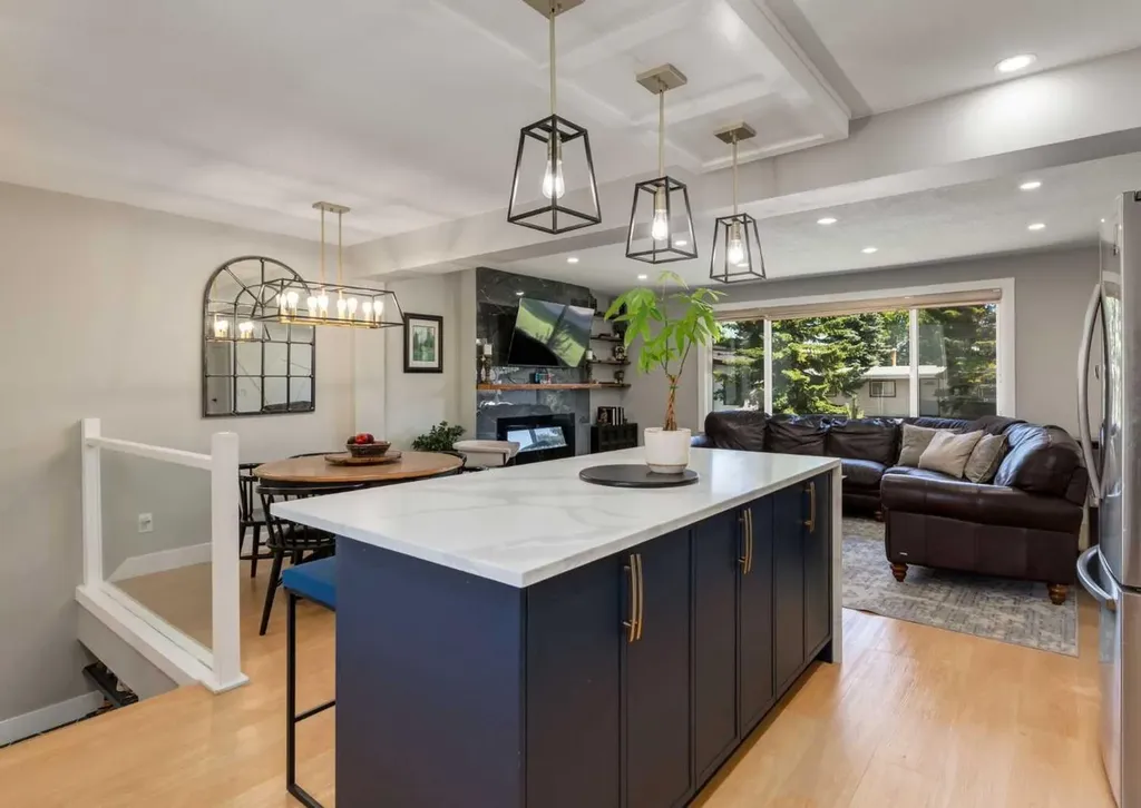 4627 Verona Drive NW Calgary AB T3A 0P5