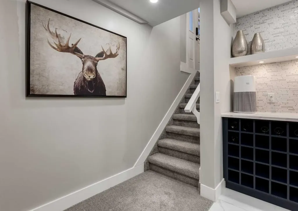 4627 Verona Drive NW Calgary AB T3A 0P5