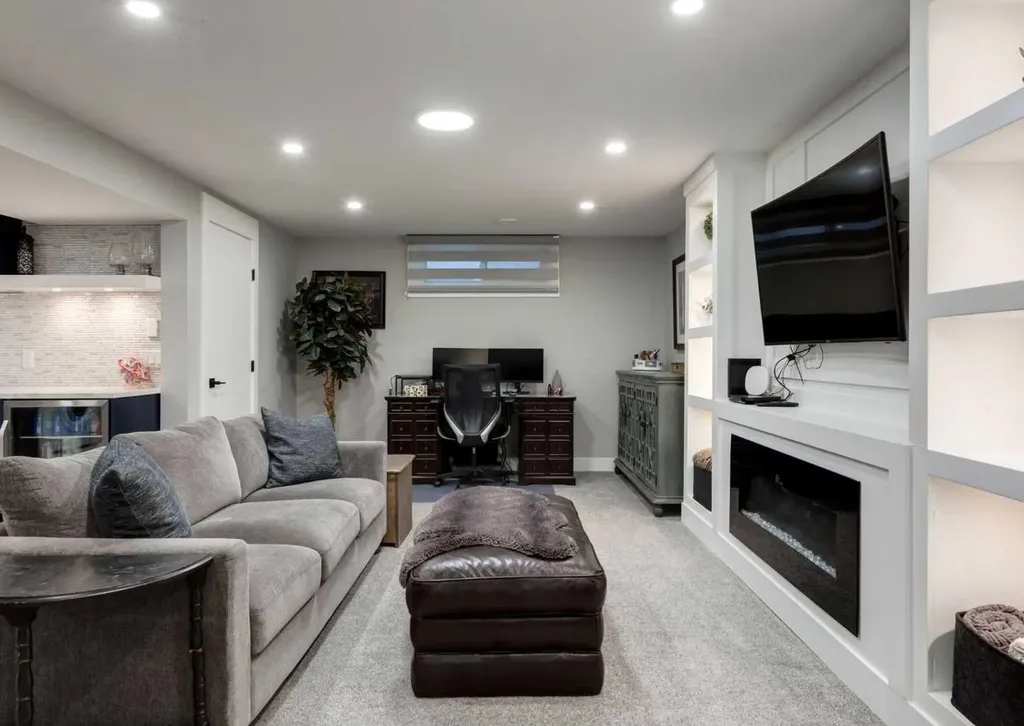 4627 Verona Drive NW Calgary AB T3A 0P5
