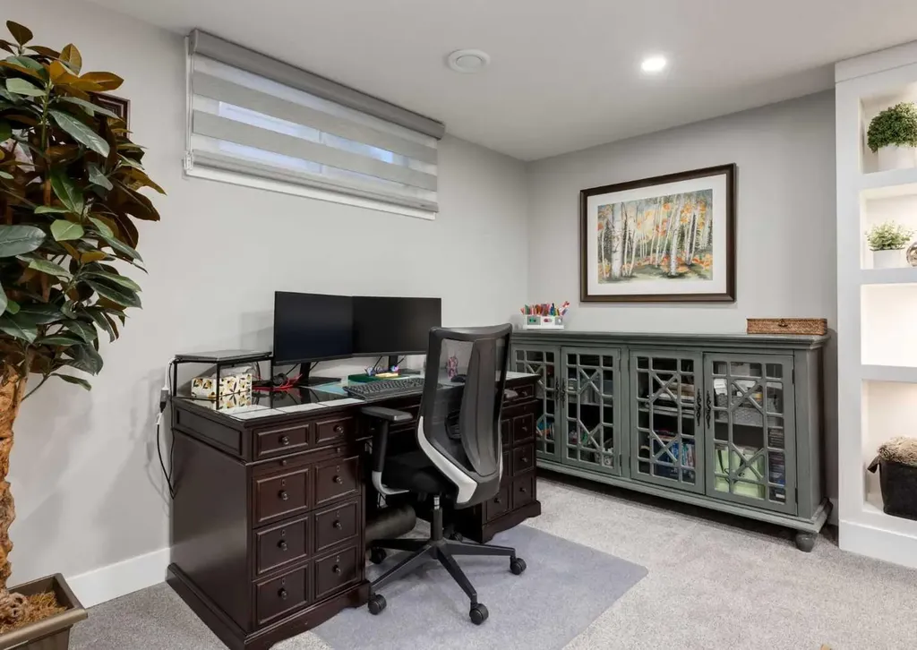 4627 Verona Drive NW Calgary AB T3A 0P5