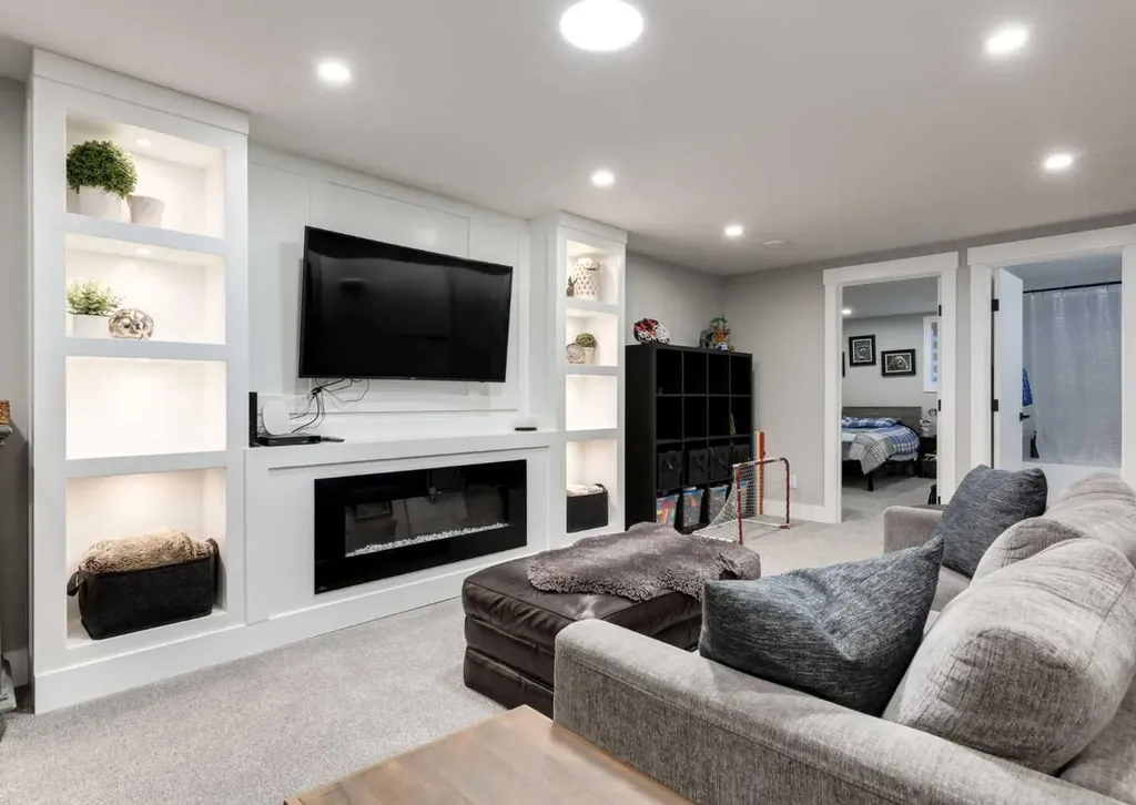 4627 Verona Drive NW Calgary AB T3A 0P5