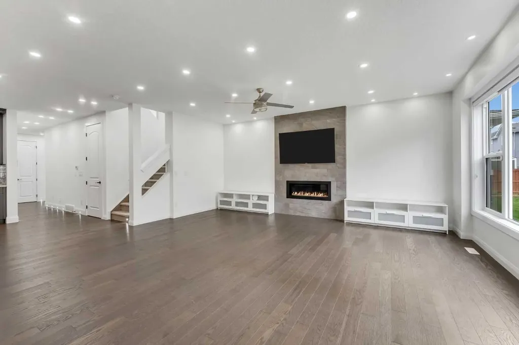 248 Sandpiper Boulevard Chestermere AB T1X 0Y5