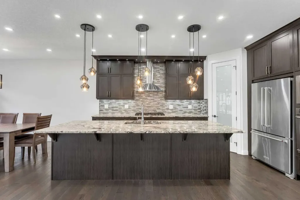 248 Sandpiper Boulevard Chestermere AB T1X 0Y5