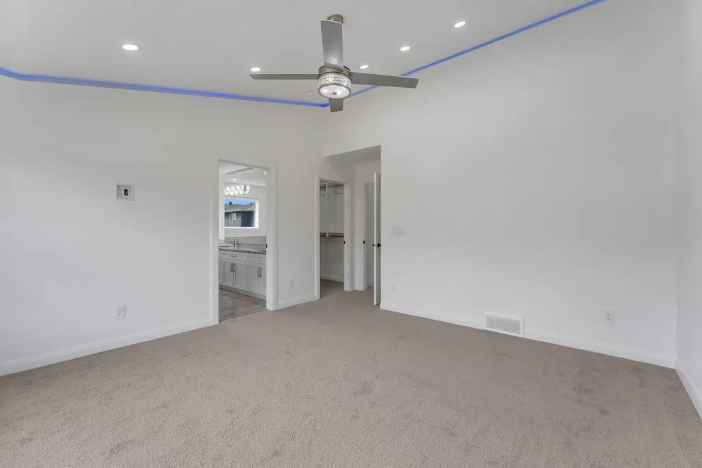 248 Sandpiper Boulevard Chestermere AB T1X 0Y5