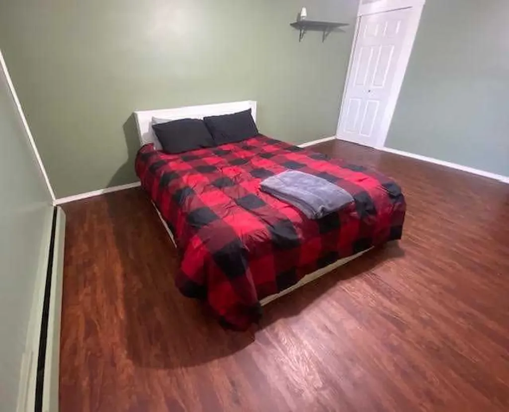 123 Bliss Avenue Hinton AB T7V 1C2