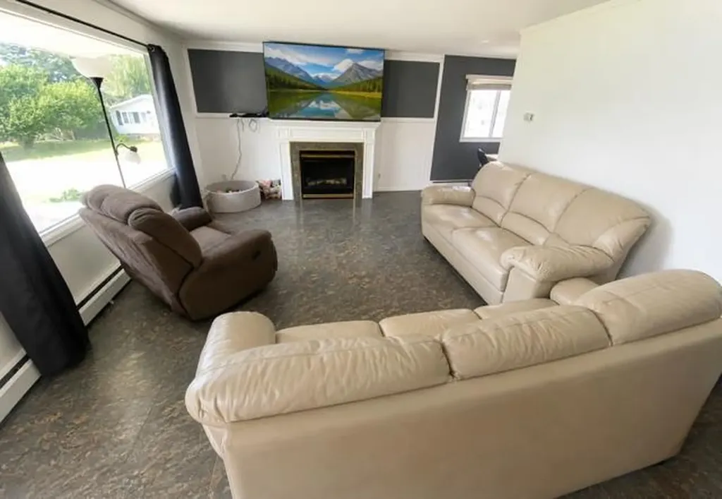 123 Bliss Avenue Hinton AB T7V 1C2