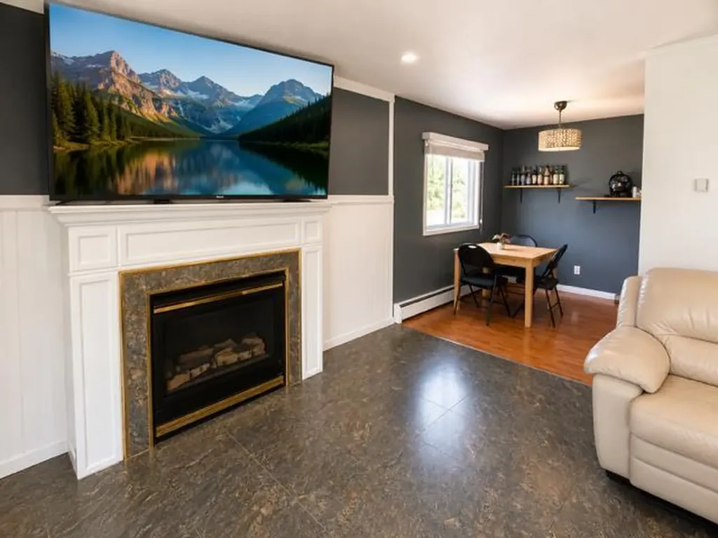 123 Bliss Avenue Hinton AB T7V 1C2