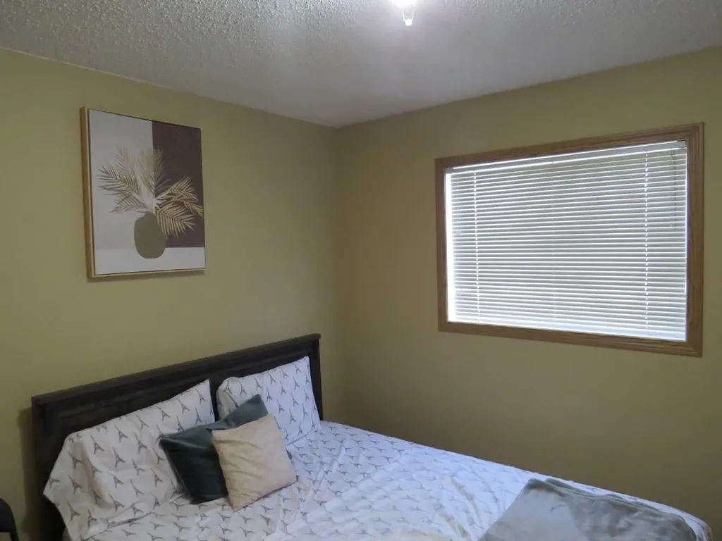 100 Jordan Parkway Red Deer AB T4P 0B6