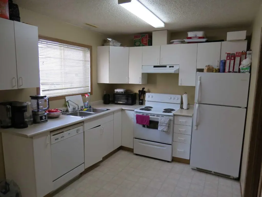 100 Jordan Parkway Red Deer AB T4P 0B6