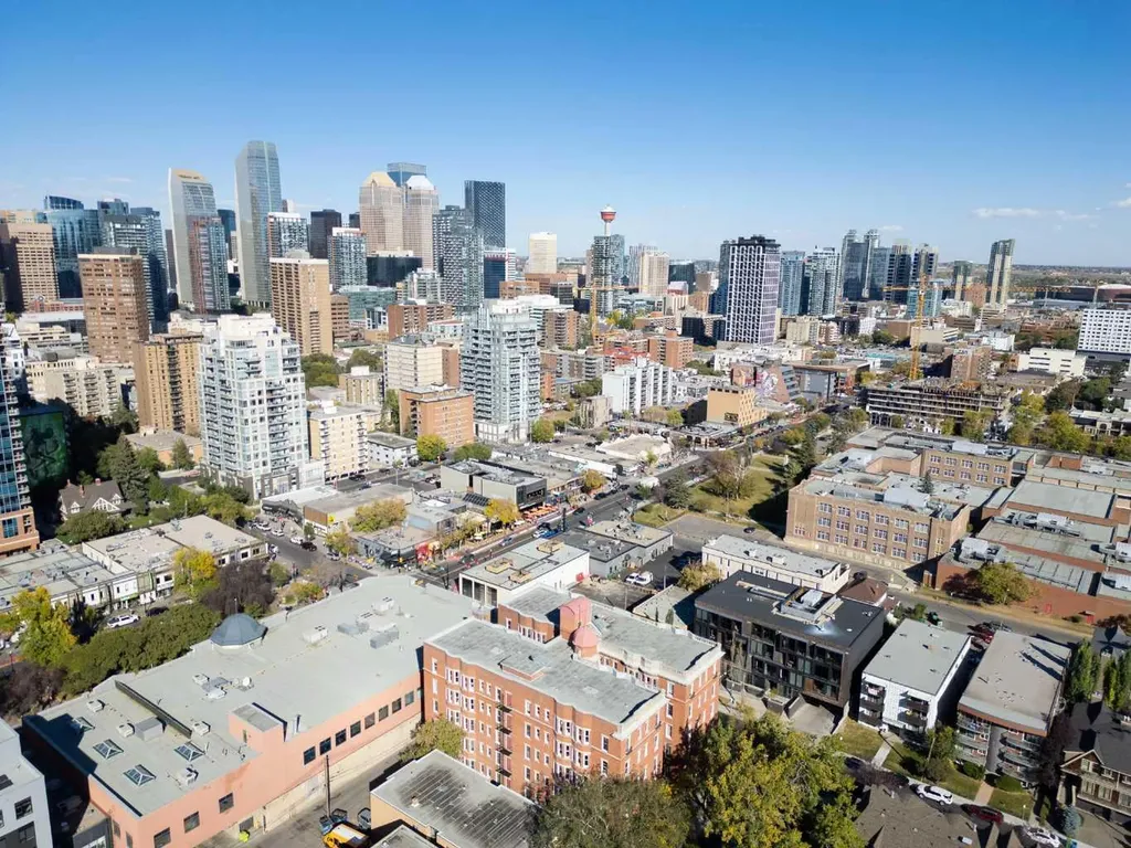 804 18 Avenue SW Calgary AB T2T0G8