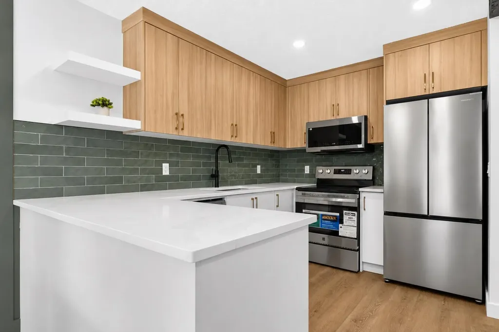 14736 Deerfield Drive SE Calgary AB T2J 5Y1