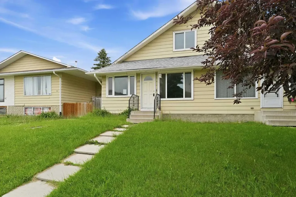 118 Dovertree Place SE Calgary AB T2B2K3