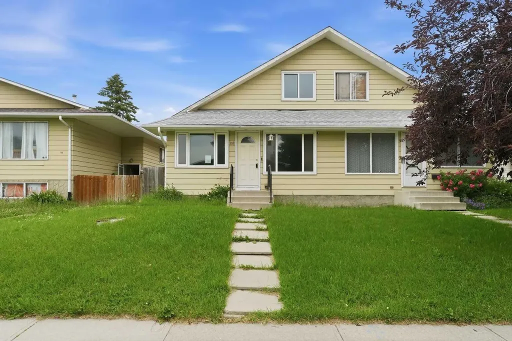 118 Dovertree Place SE Calgary AB T2B2K3