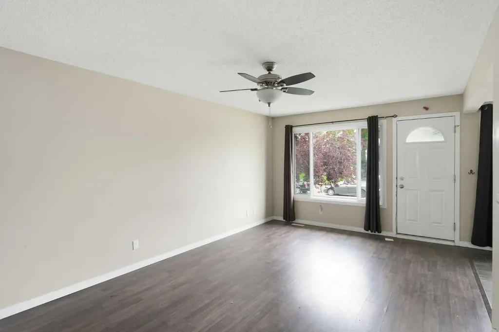 118 Dovertree Place SE Calgary AB T2B2K3