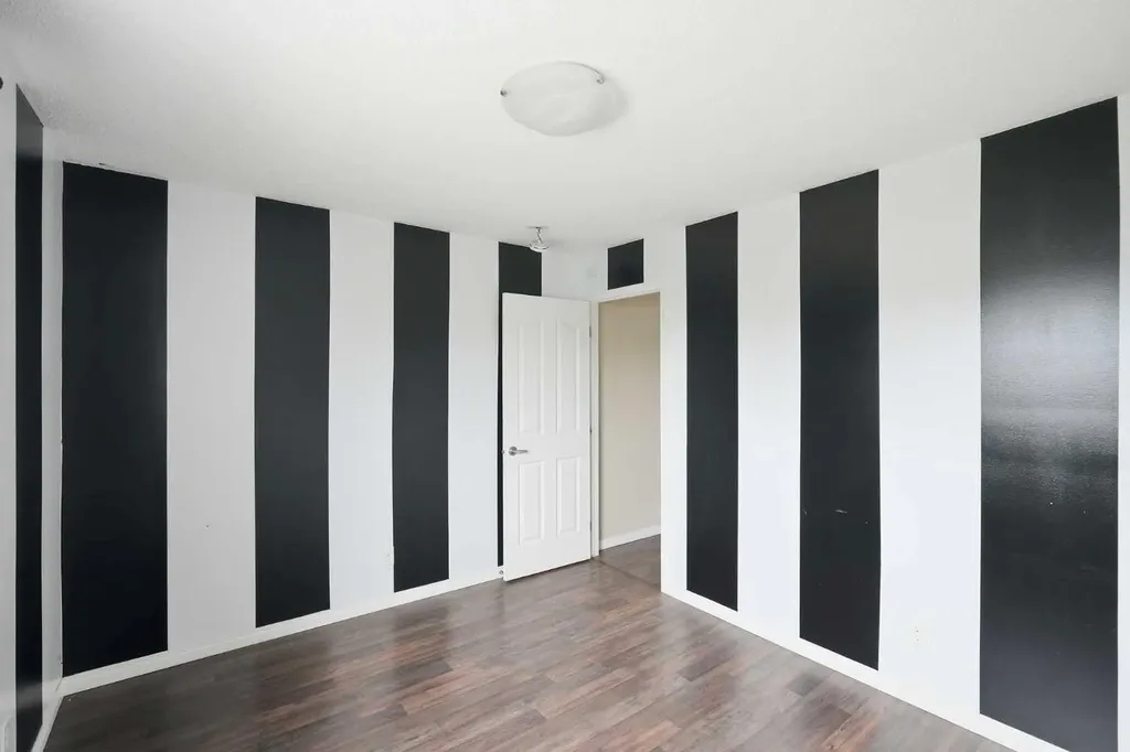 118 Dovertree Place SE Calgary AB T2B2K3
