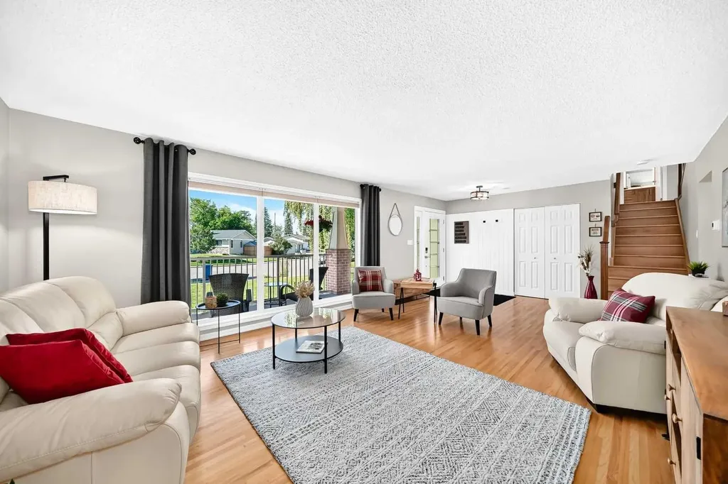 10416 Mapleridge Crescent SE Calgary AB T2J 1Y7