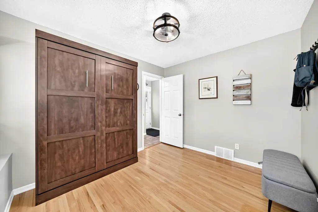 10416 Mapleridge Crescent SE Calgary AB T2J 1Y7