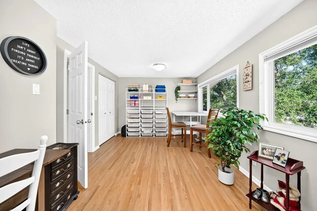 10416 Mapleridge Crescent SE Calgary AB T2J 1Y7