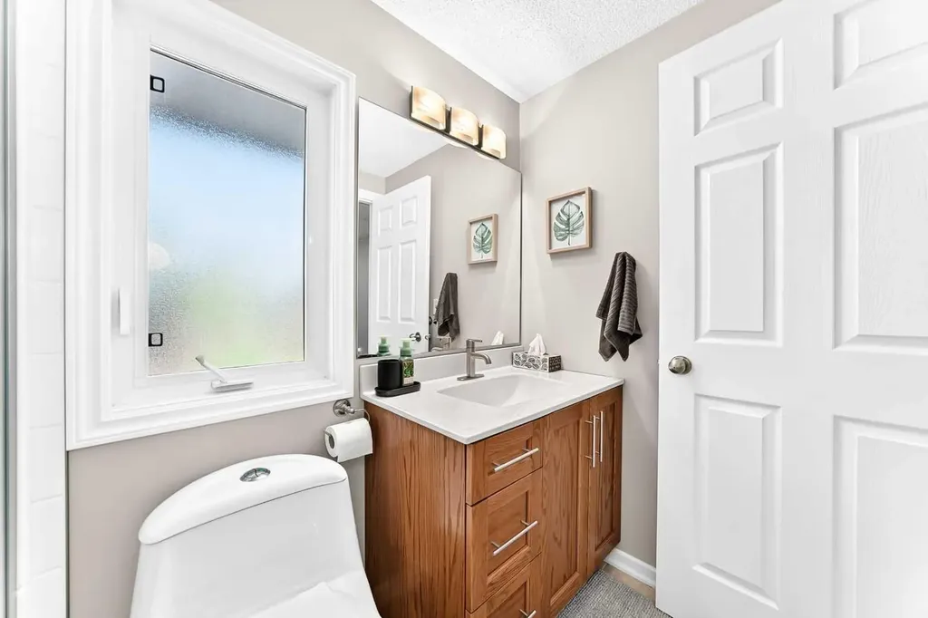 10416 Mapleridge Crescent SE Calgary AB T2J 1Y7