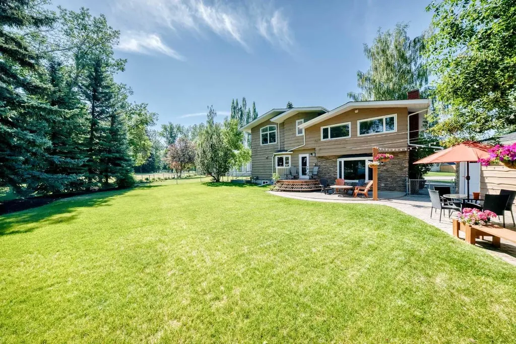 10416 Mapleridge Crescent SE Calgary AB T2J 1Y7