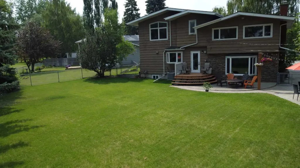 10416 Mapleridge Crescent SE Calgary AB T2J 1Y7