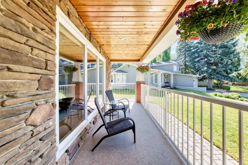 10416 Mapleridge Crescent SE Calgary AB T2J 1Y7