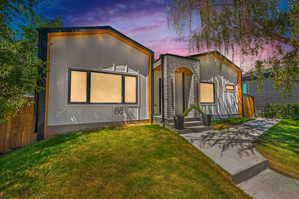 88 Cheyenne Crescent NW Calgary AB T2L0Z2