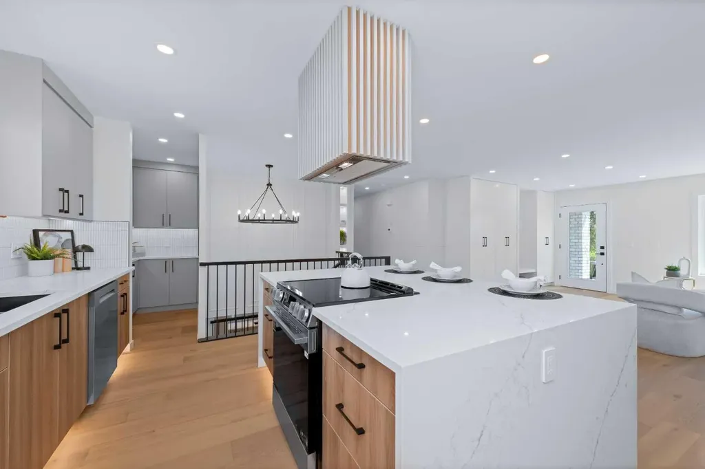 88 Cheyenne Crescent NW Calgary AB T2L0Z2