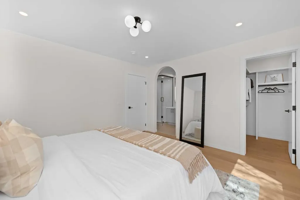 88 Cheyenne Crescent NW Calgary AB T2L0Z2